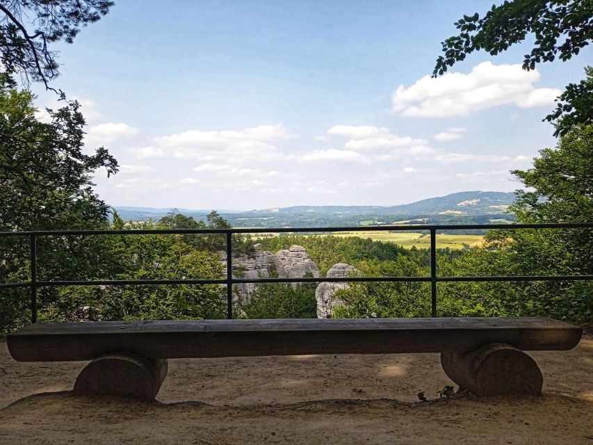 From Prague: Full-Day Bohemian Paradise Guided Hiking Trip - Hlavatice lookout starts the walking day