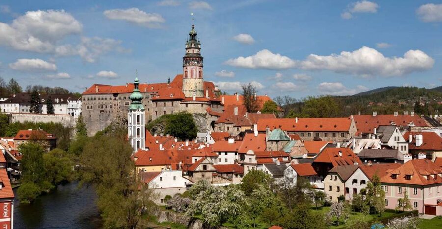 From Prague: Full-Day Český Krumlov Tour with Lunch - Key points at a glance