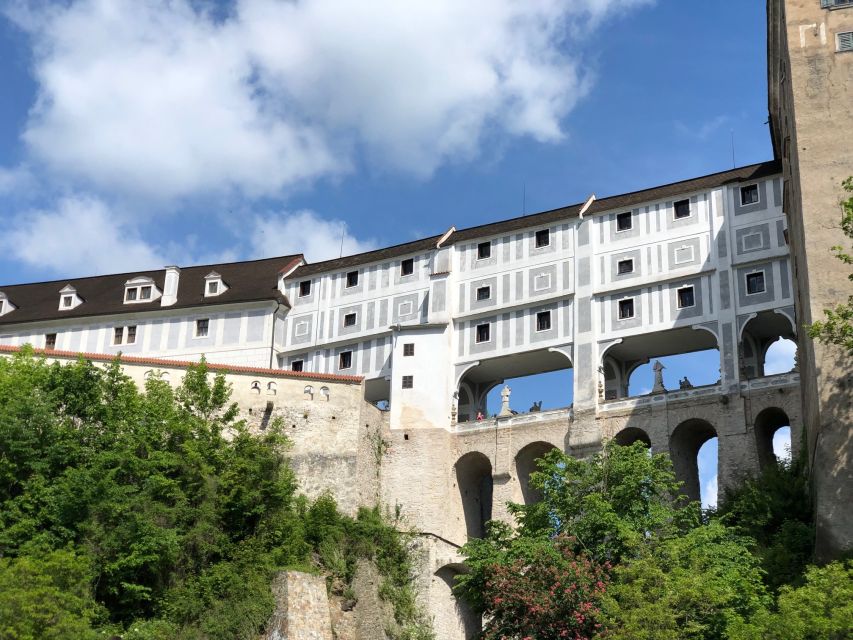 From Prague: Full-Day Český Krumlov Tour with Lunch - A guided walk through the medieval center