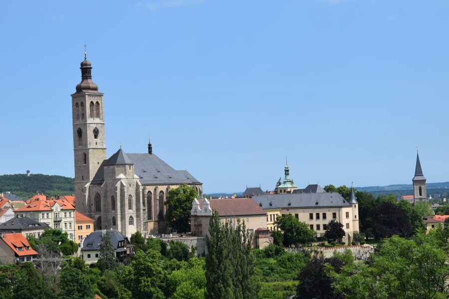 From Prague: Half-Day Coach Tour to Kutná Hora - Italian Court, Hrádek, and the limits of a half-day visit