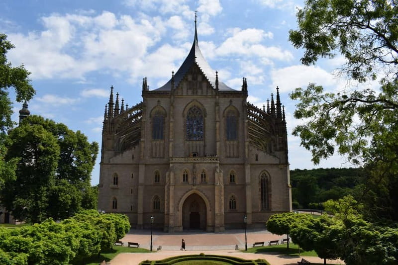 From Prague: Half-Day Coach Tour to Kutná Hora - How the pace feels in real life