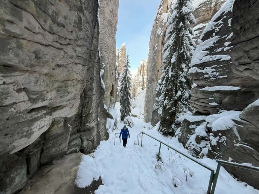 From Prague: Hike, Castle and Brewery in Bohemian Paradise - Fresh lager at Lomnice nad Popelkou