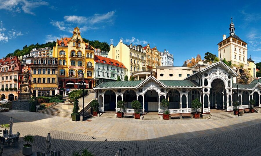 From Prague: Karlovy Vary Guided Day Trip - Why Karlovy Vary makes a good Prague side trip