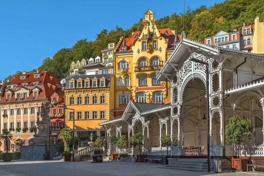 From Prague: One day trip to Karlovy Vary - The journey from Prague to the spa town
