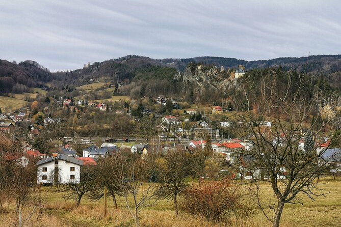 Full-Day Hiking in Bohemian Paradise Malá Skála near Prague - Julia’s guiding style and the private format