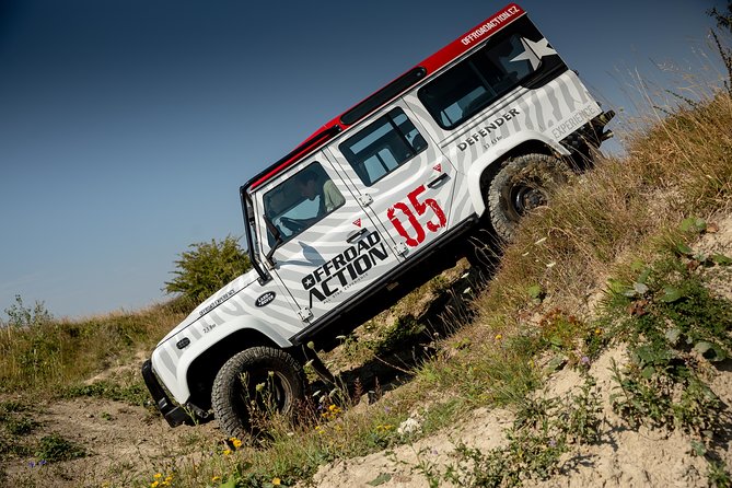Full-day Land Rover driving off-road experience Prague - What the instructor adds to the experience