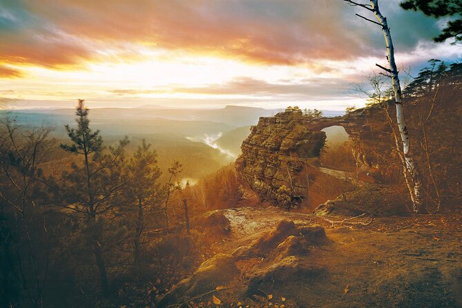 Full-Day Semi Private Hike in Czechia and Saxon Switzerland - The climb to Pravcicka Gate and Sokolí hnízdo