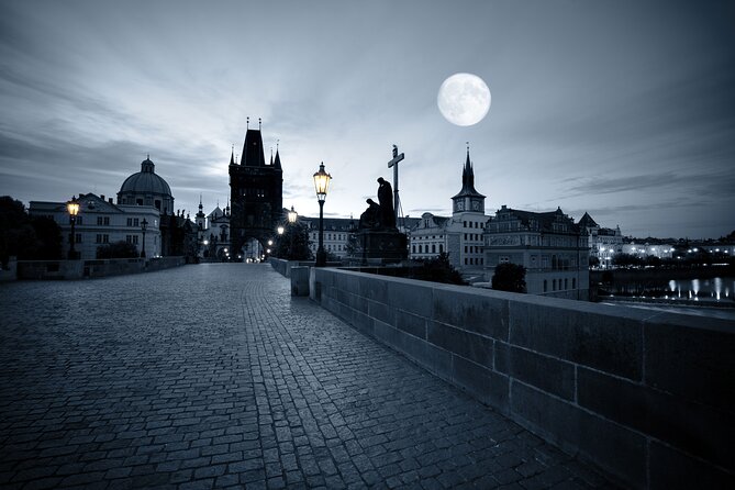 Ghosts and Legends walking tour in Prague - Charles Bridge after dark