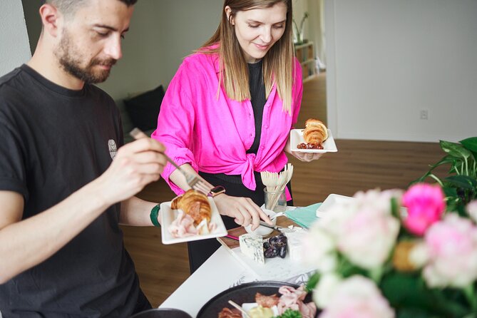 Gourmet Brunch with Chef: Unlimited Drinks & Stunning River Views - The private-home setting near Prague 2