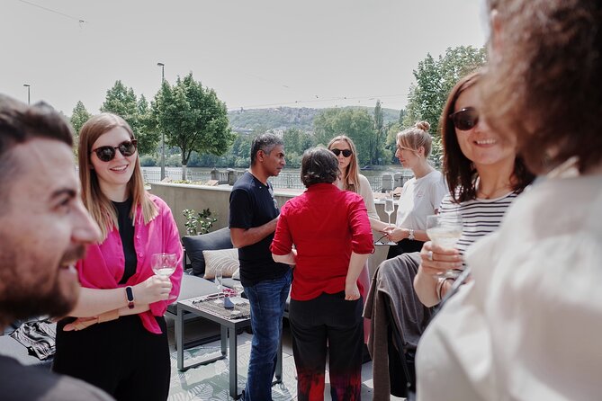 Gourmet Brunch with Chef: Unlimited Drinks & Stunning River Views - What the three-course menu actually includes