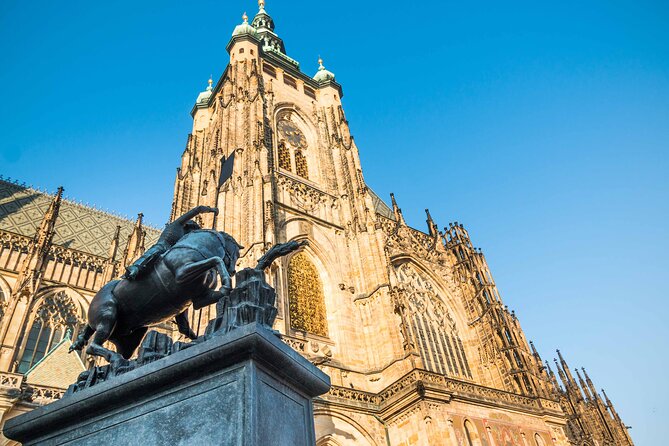 Highlights of Prague with a Funny and Local Guide - Cubist Prague and Old Town Square