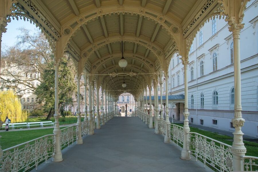 Karlovy Vary - the world famous spa - The road west from Prague