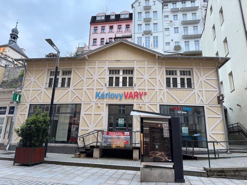 Karlovy Vary: Tourist Cinema Experience - Key points to know before you go
