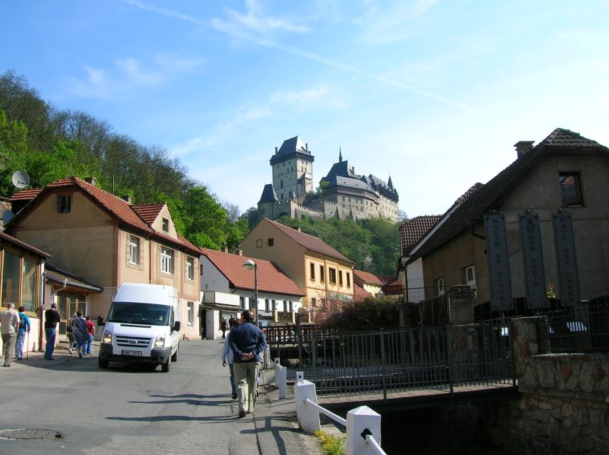 Karlstejn Castle & Crystal Manufactory - Private Tour - Shopping for crystal without rushing