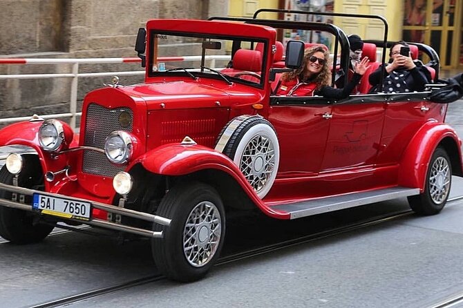 Karlstejn Castle in Vintage Convertible Car - What the six-hour format really gives you
