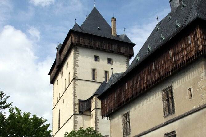 Karlstejn Castle in Vintage Convertible Car - Who will enjoy this most