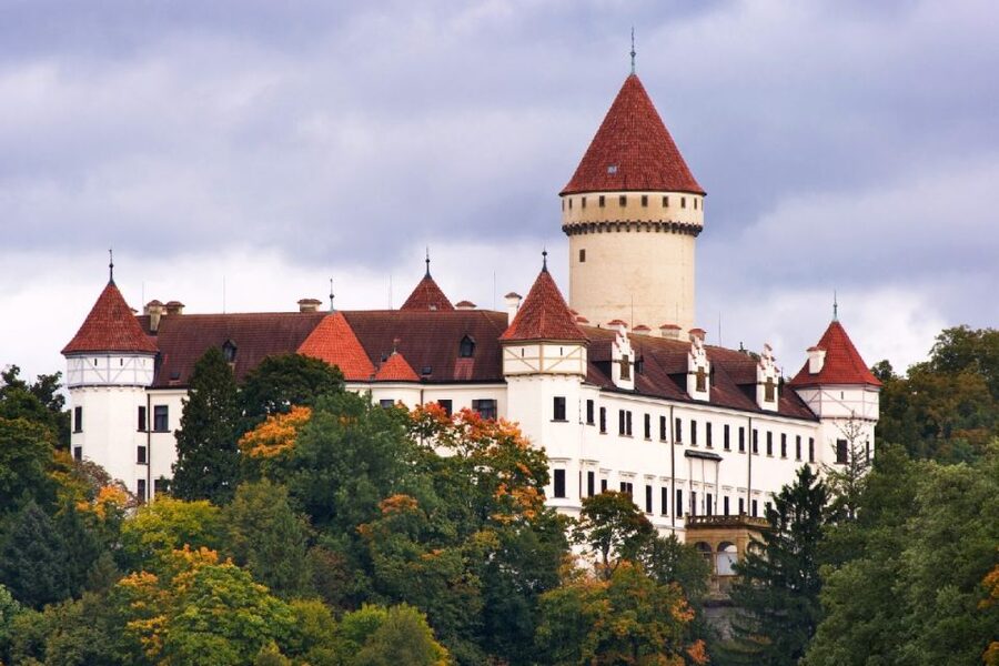 Konopiště: Chateau Tour from Prague - Leaving Prague for the Central Bohemian countryside