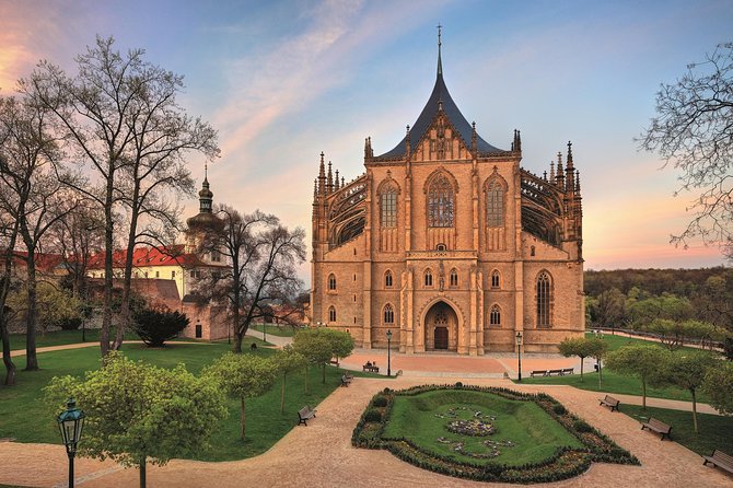 Kutna Hora & St. Barbara Cathedral & Ossuary - Walking through Kutna Hora’s historic center