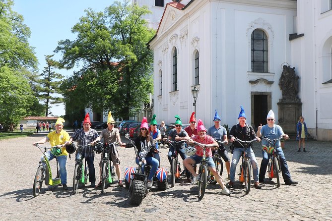 Live-Guided 180 min Glorious e-Scooter and eBike tour - The Jewish Quarter and Old Town’s grand finish