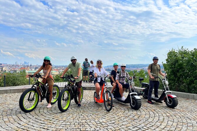 Live-Guided e-Scooter Tour of the Old Town of Prague, 60 min - Charles Bridge is the central highlight