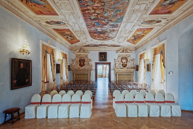 Lobkowicz Palace Concert in Prague Ticket - A short concert in a remarkable room