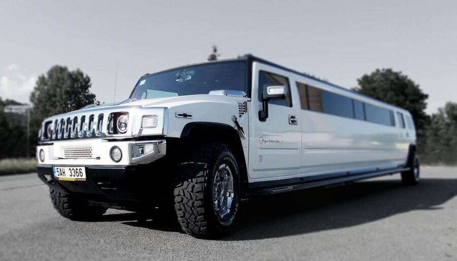 Long Hummer or Cadillac Limousine Party Ride - What this Prague limousine ride actually offers