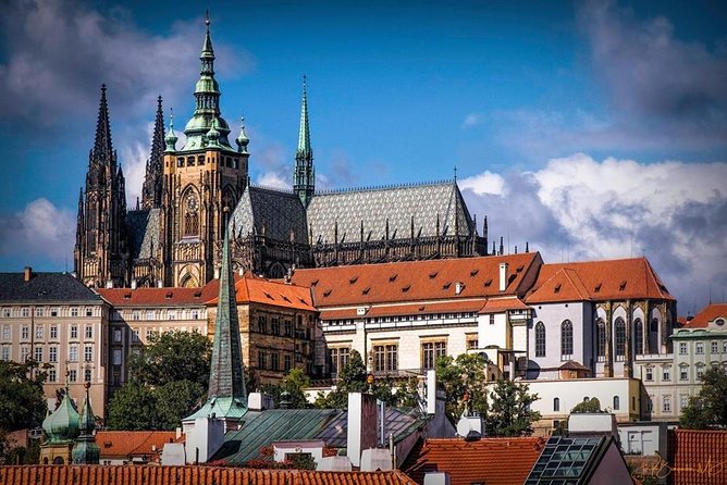 LUXURY Personal Tour of Prague with PERSONAL PRAGUE GUIDE - Charles Bridge and the river crossing
