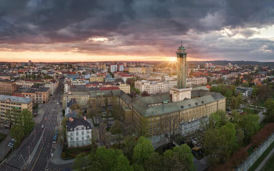 Ostrava: Entrance to the viewing tower of the new town hall - When the tower fits into your Ostrava day