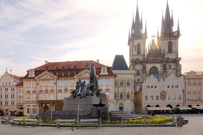 Pedestrian tour of Prague in Spanish - Key points at a glance