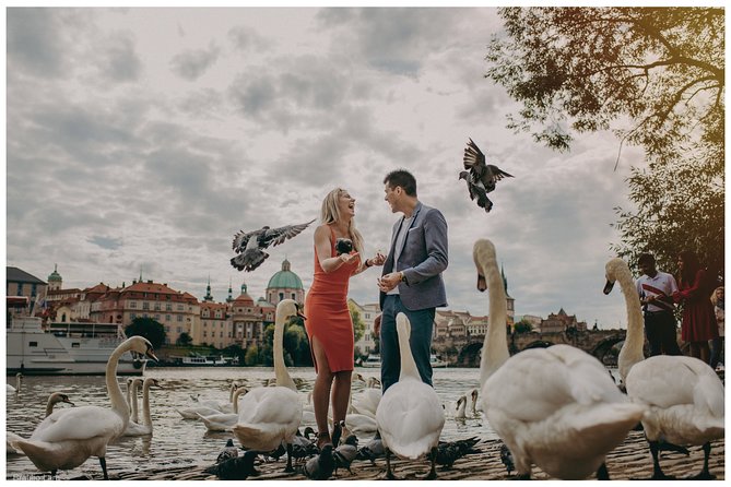 photoshoot in prague - Starting at the Charles IV statue