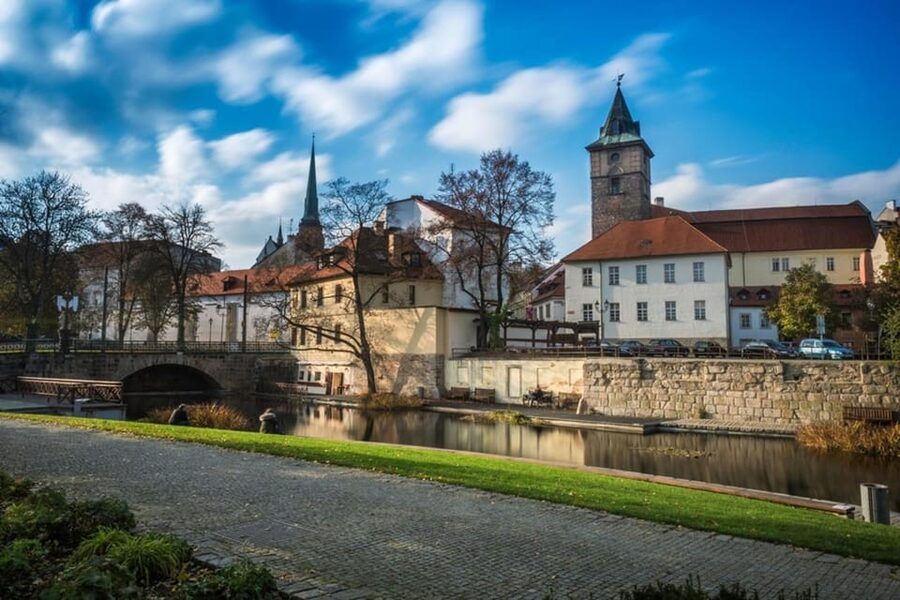 Pilsen: Old Town Guided Walking Tour - Why this short walk works in Pilsen