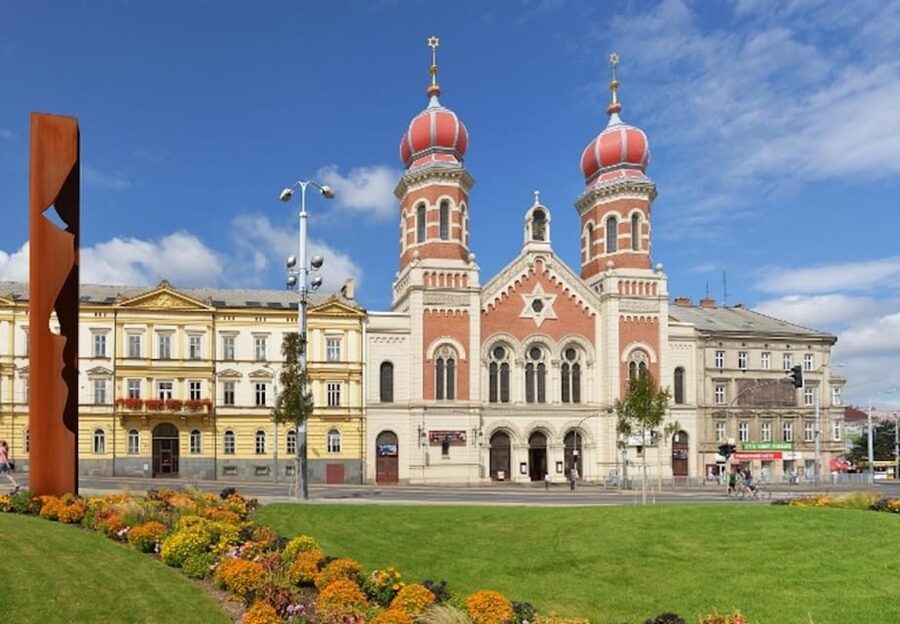 Pilsen: Old Town Guided Walking Tour - What the $58 price includes