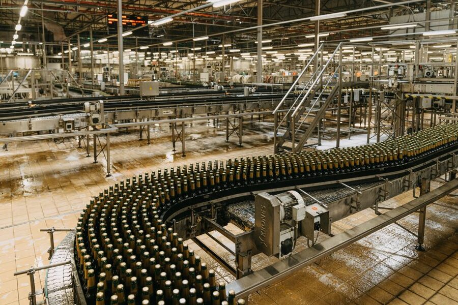 Pilsen: Pilsner Urquell Brewery Tour with Beer Tasting - Guides, languages, and the pace of the visit
