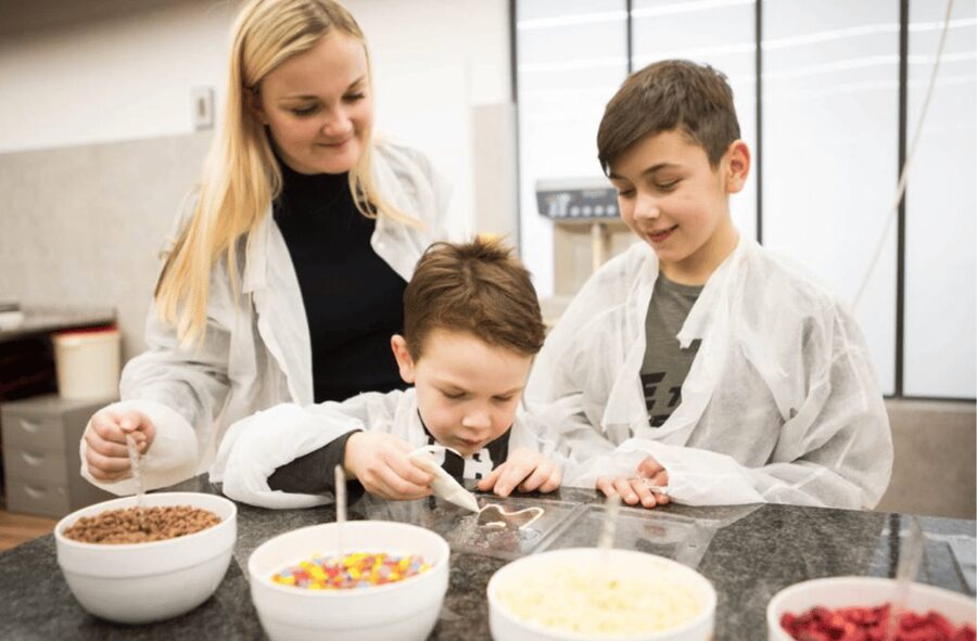 Prague: 1.5-Hour Chocolate Museum Visit with Workshop - The live praline demonstration