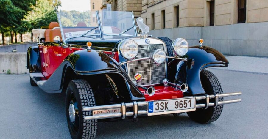 Prague: 1-Hour Private Tour in Vintage Car - What this Prague vintage-car tour is really like