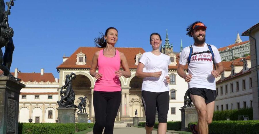 Prague 1-Hour Sight Running Tour - Crossing Charles Bridge at a runner’s pace