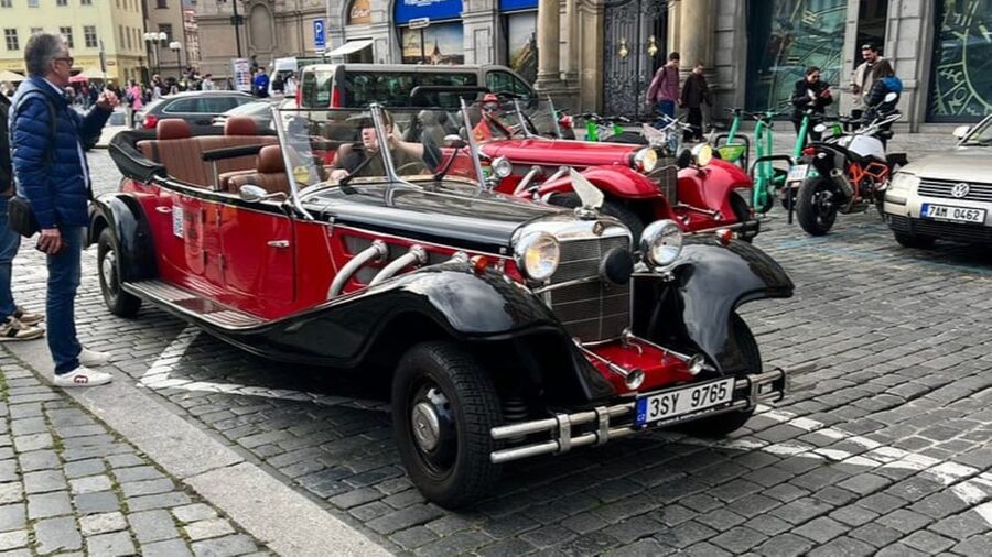Prague: 120min Private Tour in Vintage Car, up to 6people! - Comfort, seating, and weather concerns