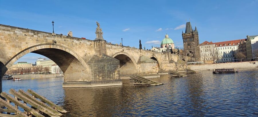 Prague: 2-Hour Historic Boat Cruise with Delicious Lunch - Key points to know before you sail