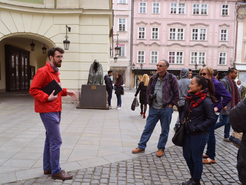 Prague: 2-Hour Old Town and Jewish Ghetto Walking Tour - Key points to know before you book