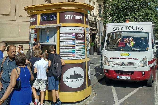Prague 2-hour Panoramic Bus Tour - Lesser Town, Petřín Hill, and the Castle District