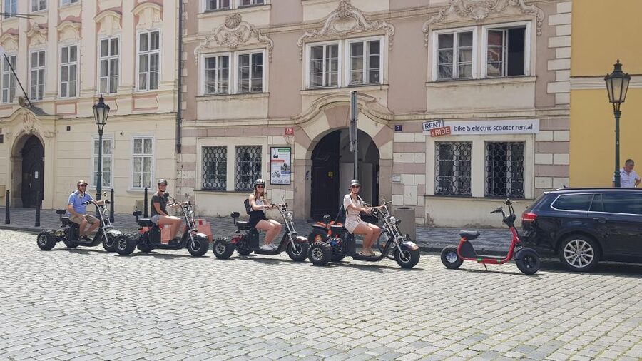 Prague: 2-Hour Trike Live Guided Tour of Old Town - Key details that shape the ride
