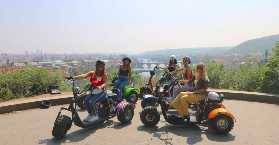 Prague: 2-Hour Trike Live Guided Tour of Old Town - Prague Castle, the world’s largest castle complex