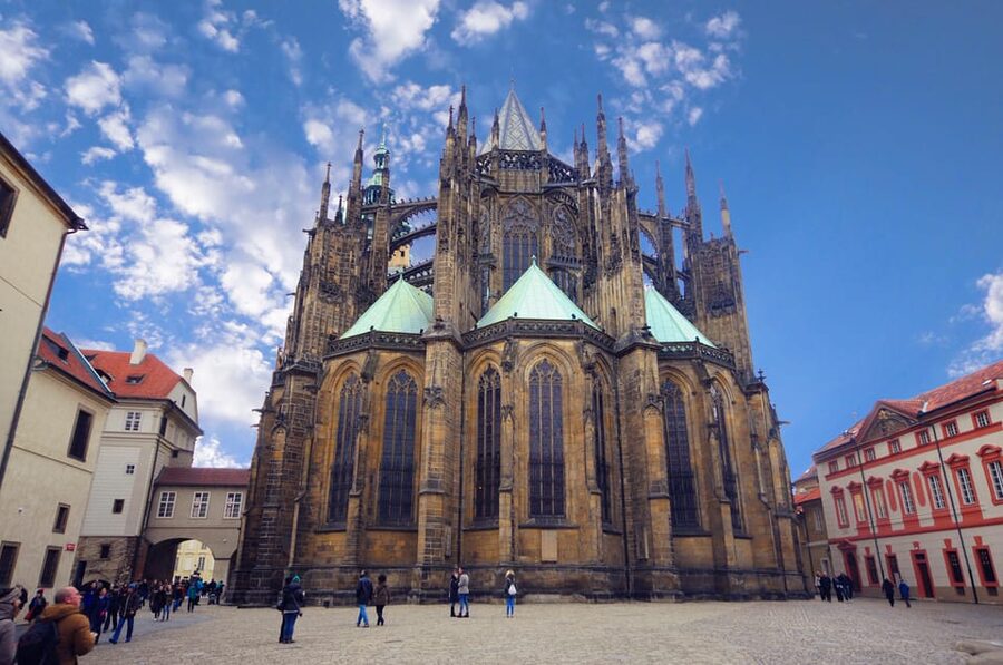Prague: 2 hours city tour + 1 hour boat cruise - How to get the best value from $36
