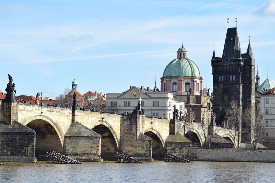 Prague: 3-hour Evening River Cruise with Dinner - Making sense of the $76 price