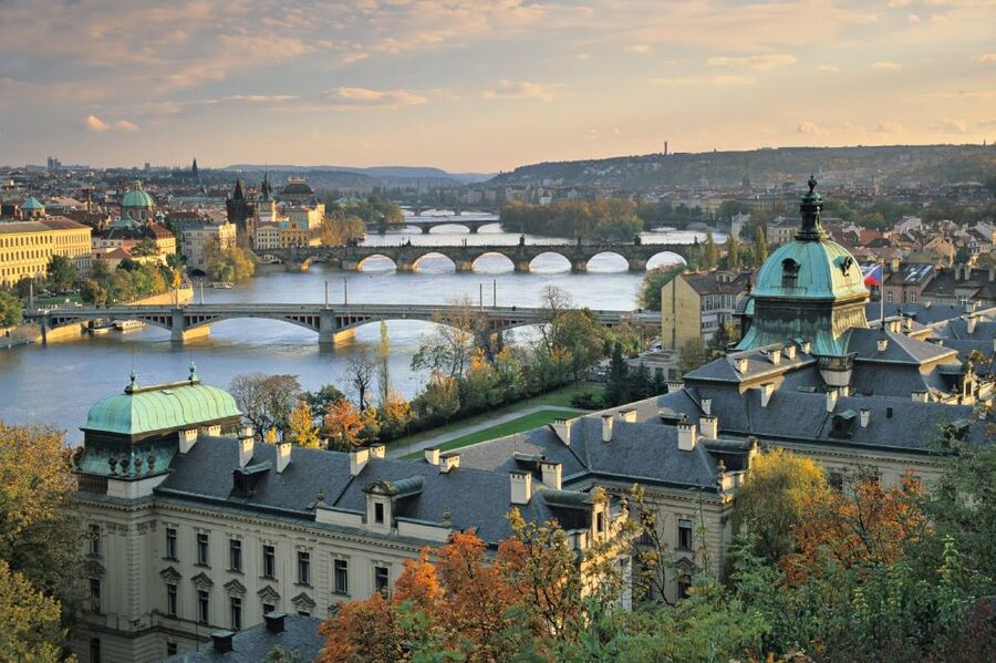 Prague 3-Hour Sightseeing Tour by Electric Bike - The guides make the difference
