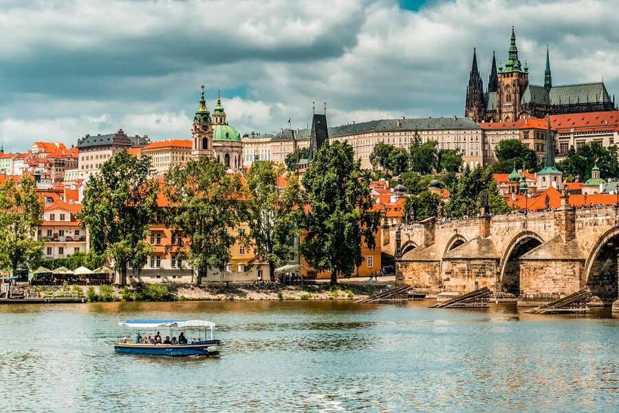 Prague: 45-Minute Sightseeing Cruise to Devil's Channel - Leaving the Vltava with Prague Castle and Charles Bridge in view