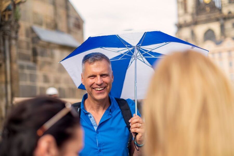 Prague: 6-Hour Tour with River Boat Cruise and Lunch - Key points to know before booking