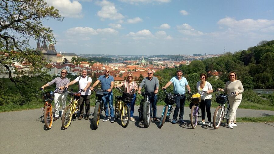 Prague: 7 Best Viewpoints of Prague E-Bike Tour - Prague Castle: the essential historic landmark