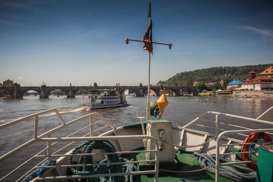 Prague: Afternoon Beer Cruise with Drinks Included - Indoor comfort versus the top deck