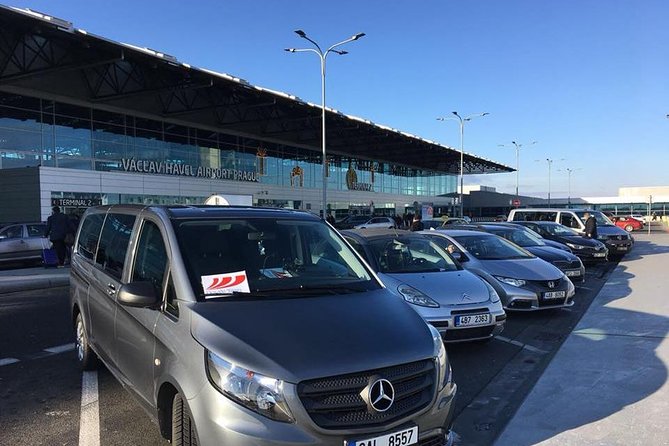 PRAGUE AIRPORT - CITY TRANSFERS in Spanish - Meeting Your Spanish-Speaking Driver